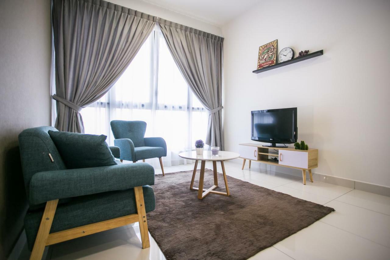 Econest Apartment By The One - Educity Nusajaya Nusajaya  Eksteriør billede